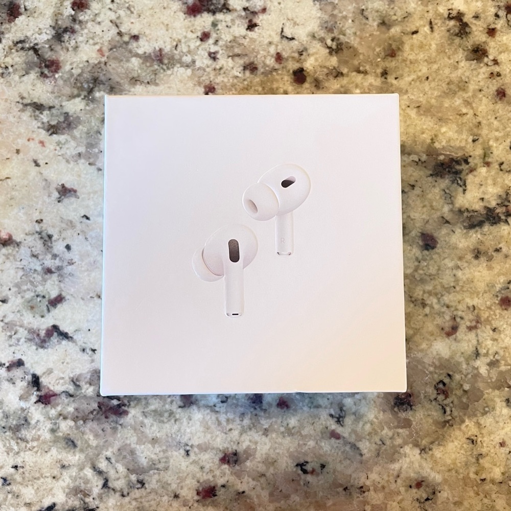AirPods Pro 2nd Generation With Magsafe Wireless Charging Case - White - Picture 2 of 11
